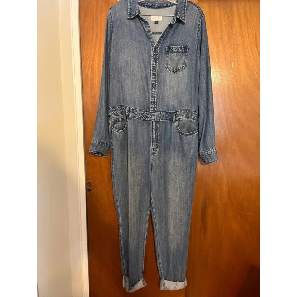 Universal Thread Lyocell jumpsuit sz 8